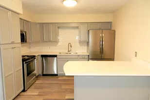 300 Claiborne Ave, Fredericksburg, VA 22405 - Photo 4
