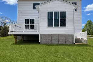 32 Virginia Ave, Fredericksburg, VA 22405 - Photo 2