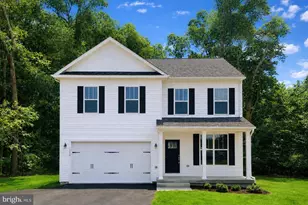 32 Virginia Ave, Fredericksburg, VA 22405 - Photo 1