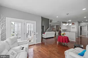 35 Battery Point Dr, Fredericksburg, VA 22406 - Photo 10