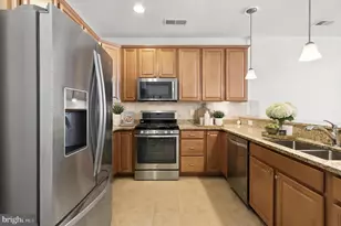 173 Hyannis Pl, Fredericksburg, VA 22406 - Photo 2