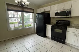 405 Windsor Ridge Ct, Fredericksburg, VA 22405 - Photo 4