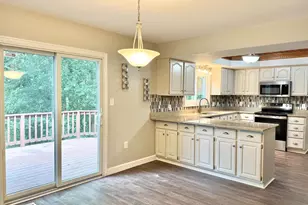 3302 Aquia Dr, Stafford, VA 22554 - Photo 6