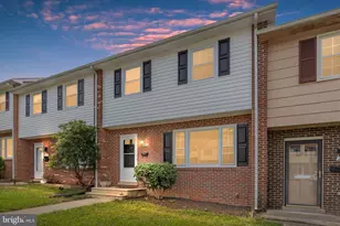 227 Overlook Ct, Fredericksburg, VA 22405 - Photo 2