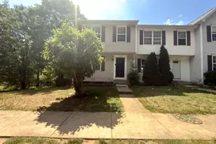 410 Munsons Hill Ct, Stafford, VA 22554 - Photo 1