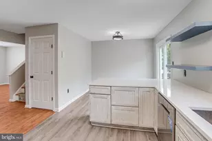 906 Kings Crest Dr, Stafford, VA 22554 - Photo 12