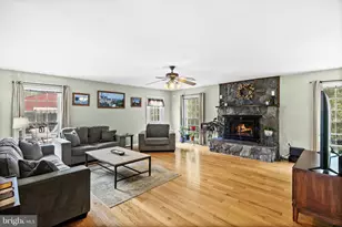 559 Holly Corner Rd, Fredericksburg, VA 22406 - Photo 8