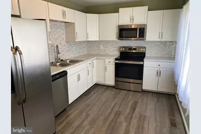 1210 Thomas Jefferson Place, Fredericksburg, VA 22405 - Photo 2