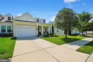 132 Long Point Dr, Fredericksburg, VA 22406 - Photo 2