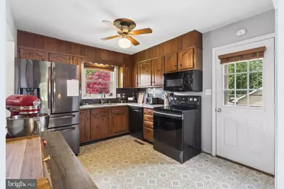 64 Sebastian Road S, Fredericksburg, VA 22405 - Photo 12