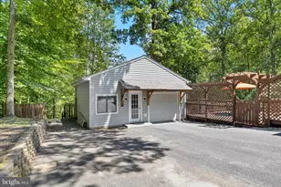 300 Sandy Ridge Rd, Fredericksburg, VA 22405 - Photo 60