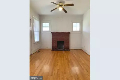 218 Claiborne Avenue, Fredericksburg, VA 22405 - Photo 2