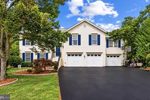 11 Tenbrooke Ct, Stafford, VA 22556 - Photo 2