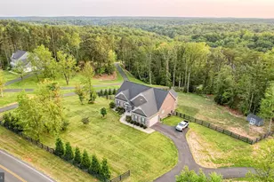 967 Mountain View Rd, Fredericksburg, VA 22406 - Photo 1