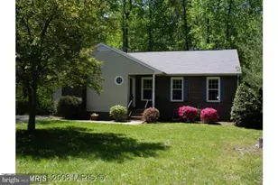 231 Vine Pl, Stafford, VA 22554 - Photo 2