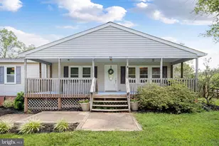 104 Holly Dr, Stafford, VA 22556 - Photo 10