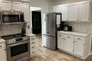 1129 Lakeview Dr, Stafford, VA 22556 - Photo 2
