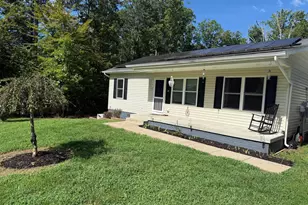 38 Blizzard Ct, Stafford, VA 22556 - Photo 2