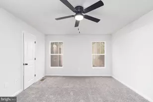 1194 Holly St, Fredericksburg, VA 22405 - Photo 14