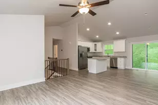 1027 John Paul Jones Dr, Stafford, VA 22554 - Photo 6