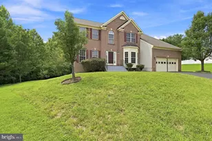 2 Basalt Dr, Fredericksburg, VA 22406 - Photo 2