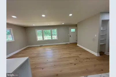 21 Salvington Road, Fredericksburg, VA 22405 - Photo 2