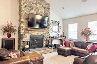 201 Saratoga Woods Ln, Stafford, VA 22556 - Photo 4
