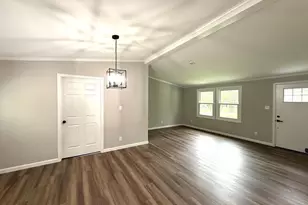 707 Holly Corner Rd, Fredericksburg, VA 22406 - Photo 6