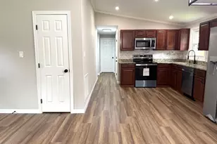 707 Holly Corner Rd, Fredericksburg, VA 22406 - Photo 8