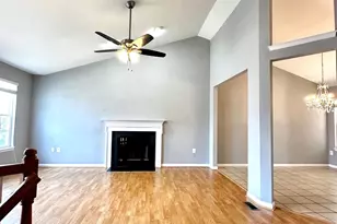 8 Scarborough Ct, Stafford, VA 22554 - Photo 2