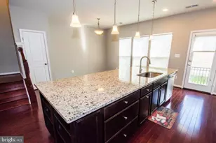 207 Almond Dr, Stafford, VA 22554 - Photo 4