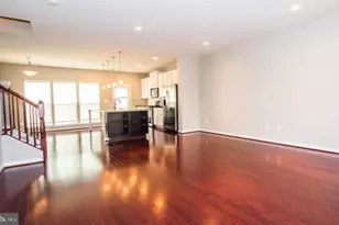 207 Almond Dr, Stafford, VA 22554 - Photo 2