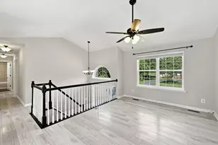 29 Breezy Hill Dr, Stafford, VA 22556 - Photo 4