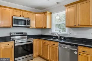 718 Edwards Dr, Fredericksburg, VA 22405 - Photo 10