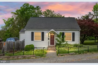 311 Colonial Avenue, Fredericksburg, VA 22405 - Photo 1