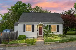 311 Colonial Ave, Fredericksburg, VA 22405 - Photo 1