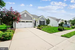 33 Battery Point Dr, Fredericksburg, VA 22406 - Photo 2