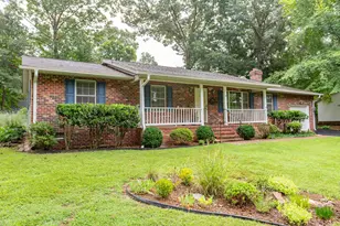 4 Hamlin Dr, Fredericksburg, VA 22405 - Photo 1