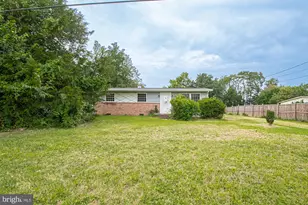 23 Ringgold Rd, Fredericksburg, VA 22405 - Photo 2