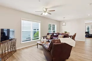 153 Smithfield Way, Fredericksburg, VA 22406 - Photo 6