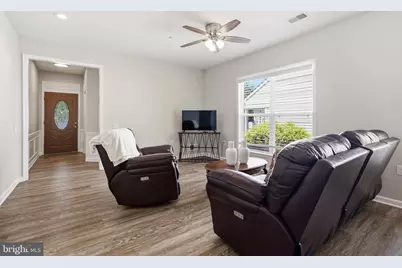 153 Smithfield Way, Fredericksburg, VA 22406 - Photo 4