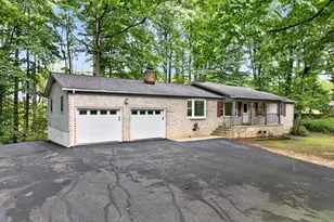 23 Greenridge Dr, Stafford, VA 22554 - Photo 2
