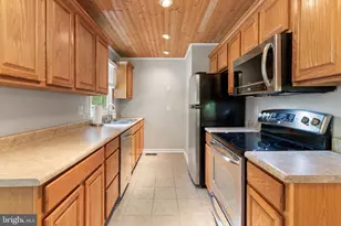 1404 Forbes St, Fredericksburg, VA 22405 - Photo 8