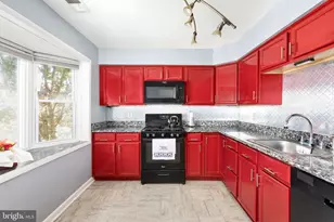 1017 Thomas Jefferson Pl, Fredericksburg, VA 22405 - Photo 4