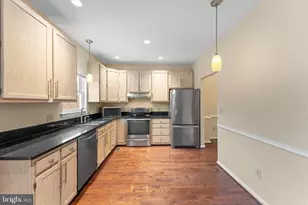 407 Lakeview Ct, Stafford, VA 22554 - Photo 8