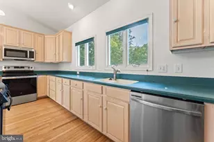 9 Meridan Ln, Stafford, VA 22556 - Photo 16