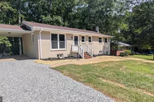 15 Winston Pl, Fredericksburg, VA 22405 - Photo 1
