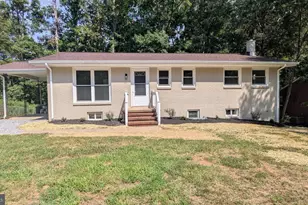 15 Winston Pl, Fredericksburg, VA 22405 - Photo 1