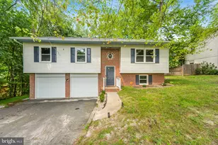 1703 Sherwood Dr, Fredericksburg, VA 22405 - Photo 1