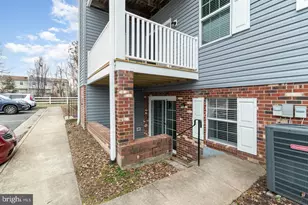 100 Grosvenor Ln, Stafford, VA 22556 - Photo 2